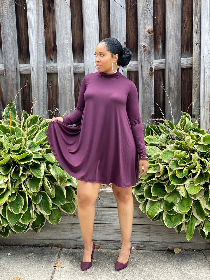 pretty woman purple dress Beautiful purple dress from past